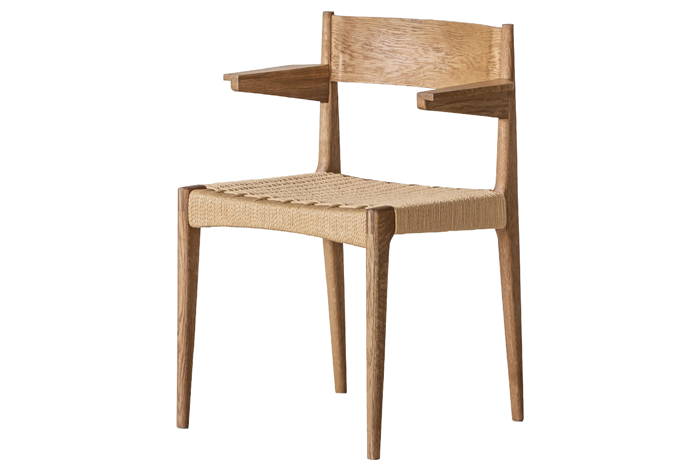 トモ チェア 肘付