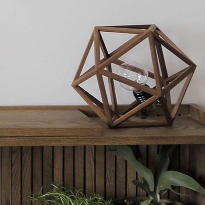 コンフェッティ テーブルランプ（ライト）消灯時