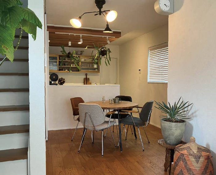 アボックチェアのあるリビング