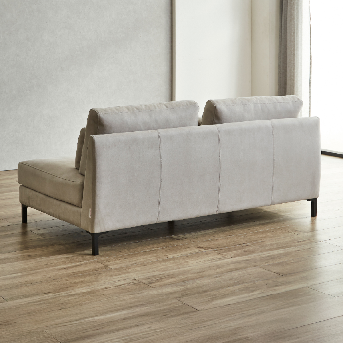 アデルーナ　2人掛けソファ　幅161cm