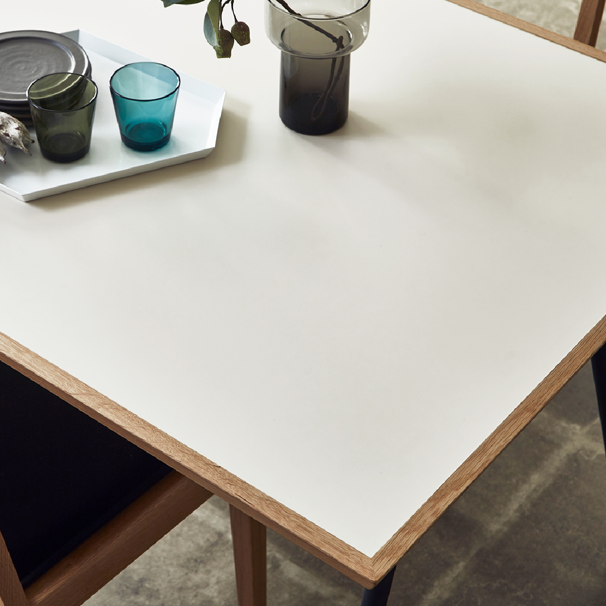 メグロ ダイニングテーブル