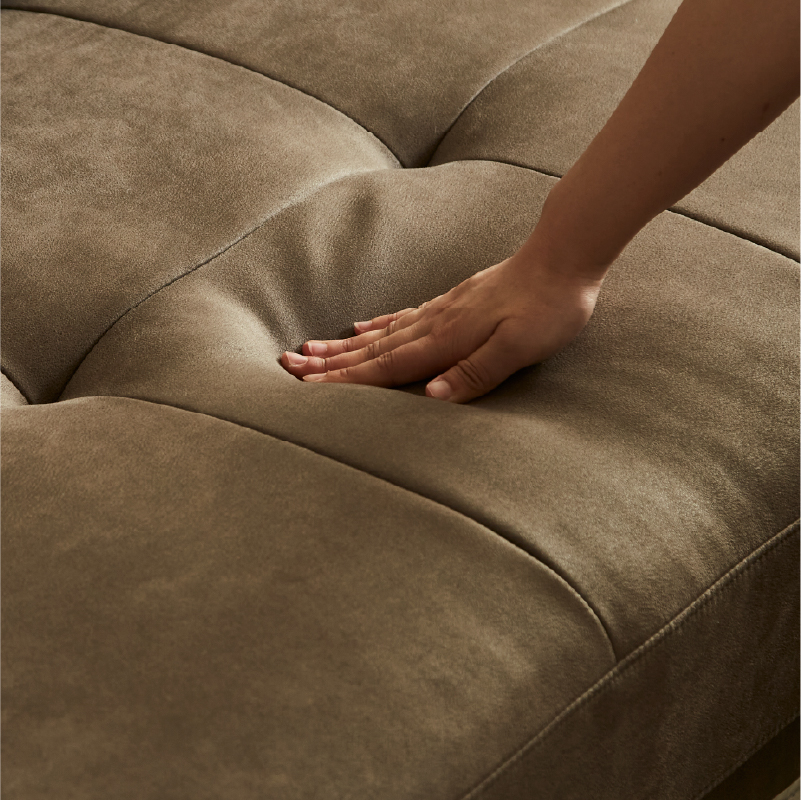 ディオラ オットマン