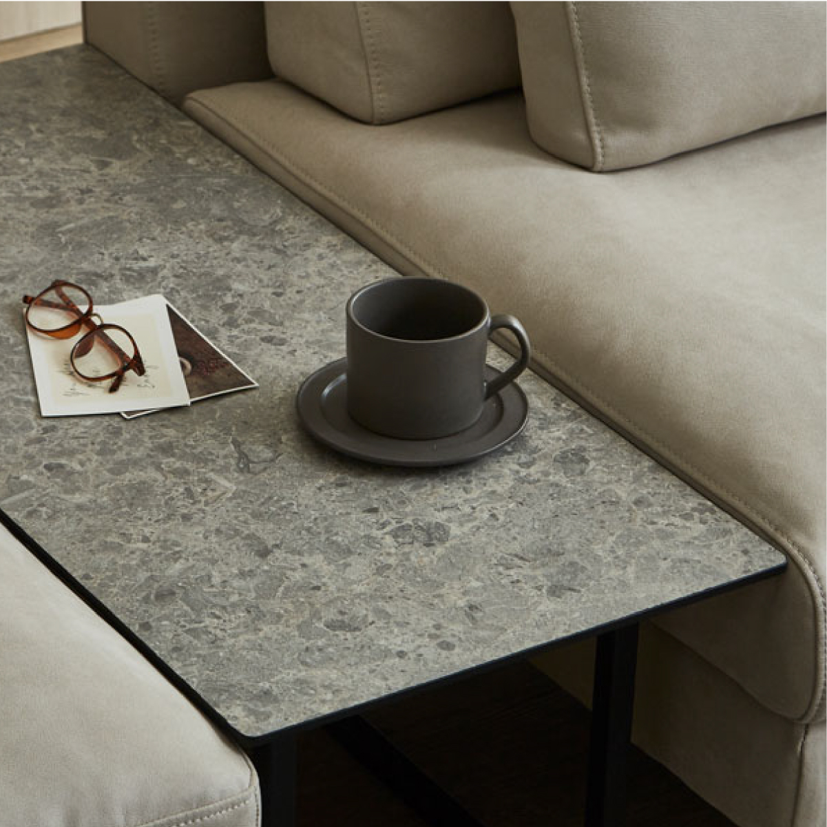 グラシエーロ サイドテーブル