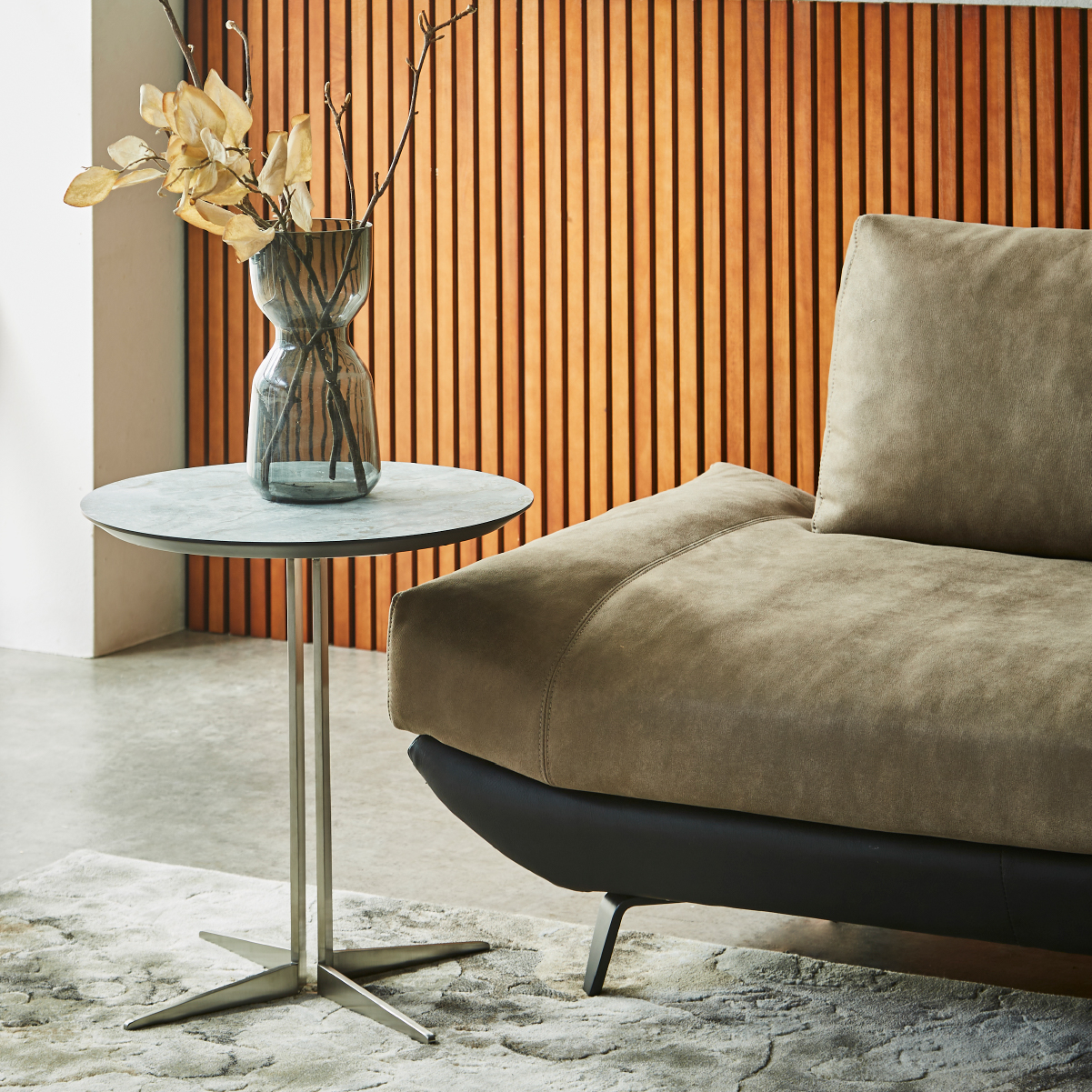 イタレーヌ サイドテーブル ラウンド脚 ｜関家具公式通販サイト