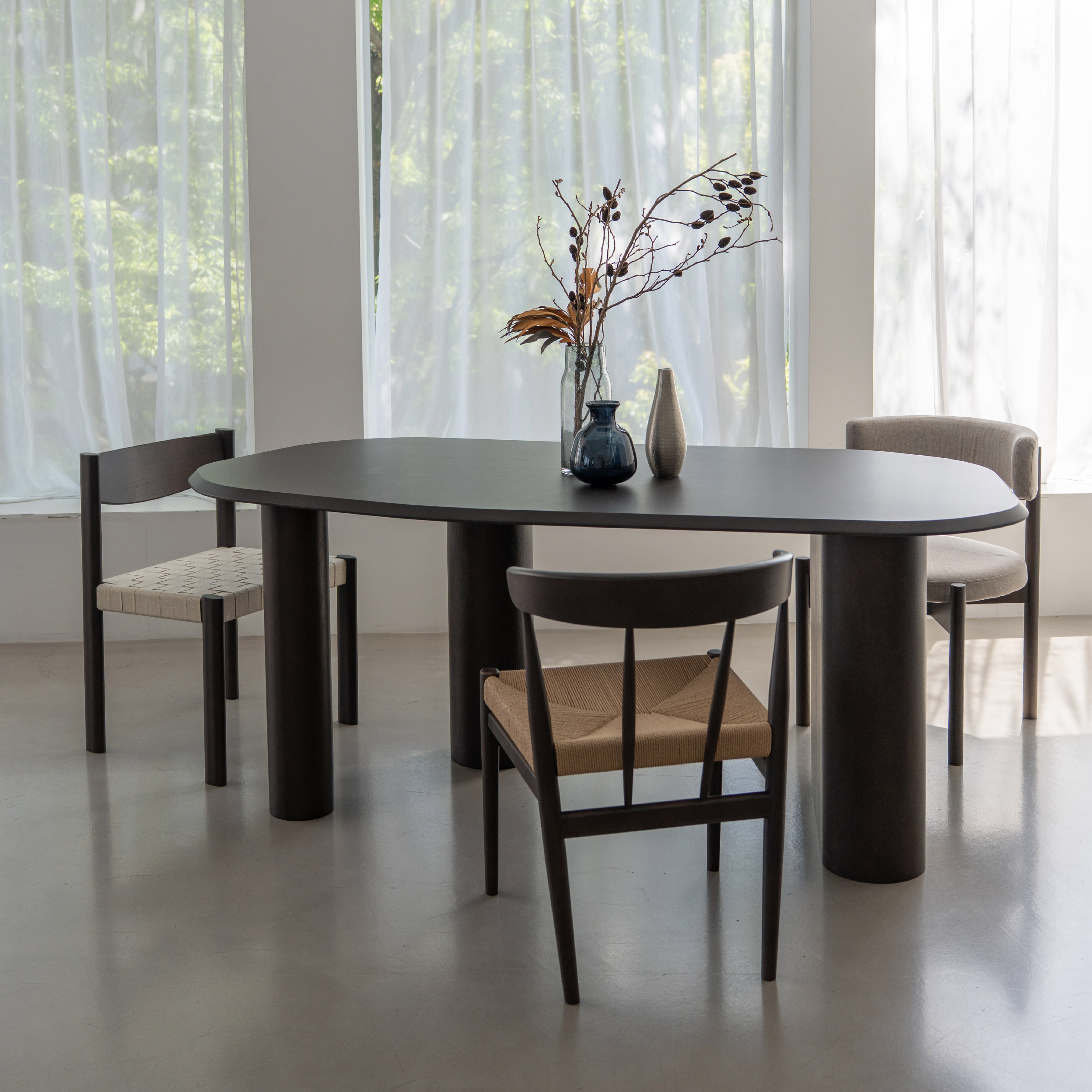 ニーブ ダイニングテーブル｜家具・インテリア通販の関家具【公式】