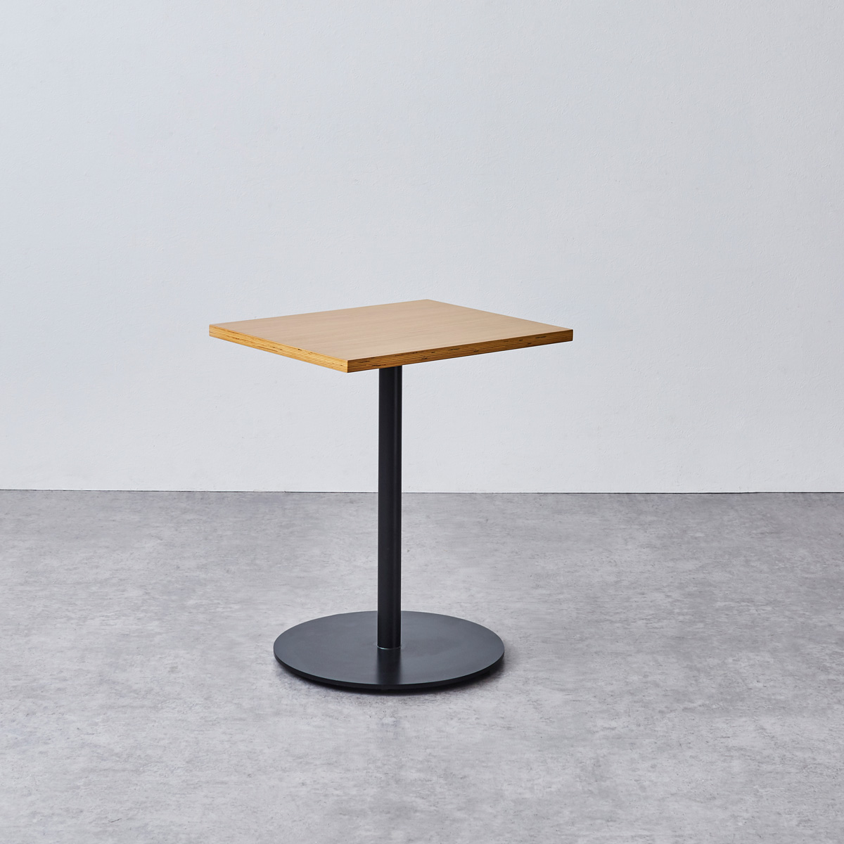 ノムル カフェテーブル 〇脚タイプ｜家具・インテリア通販の関家具【公式】