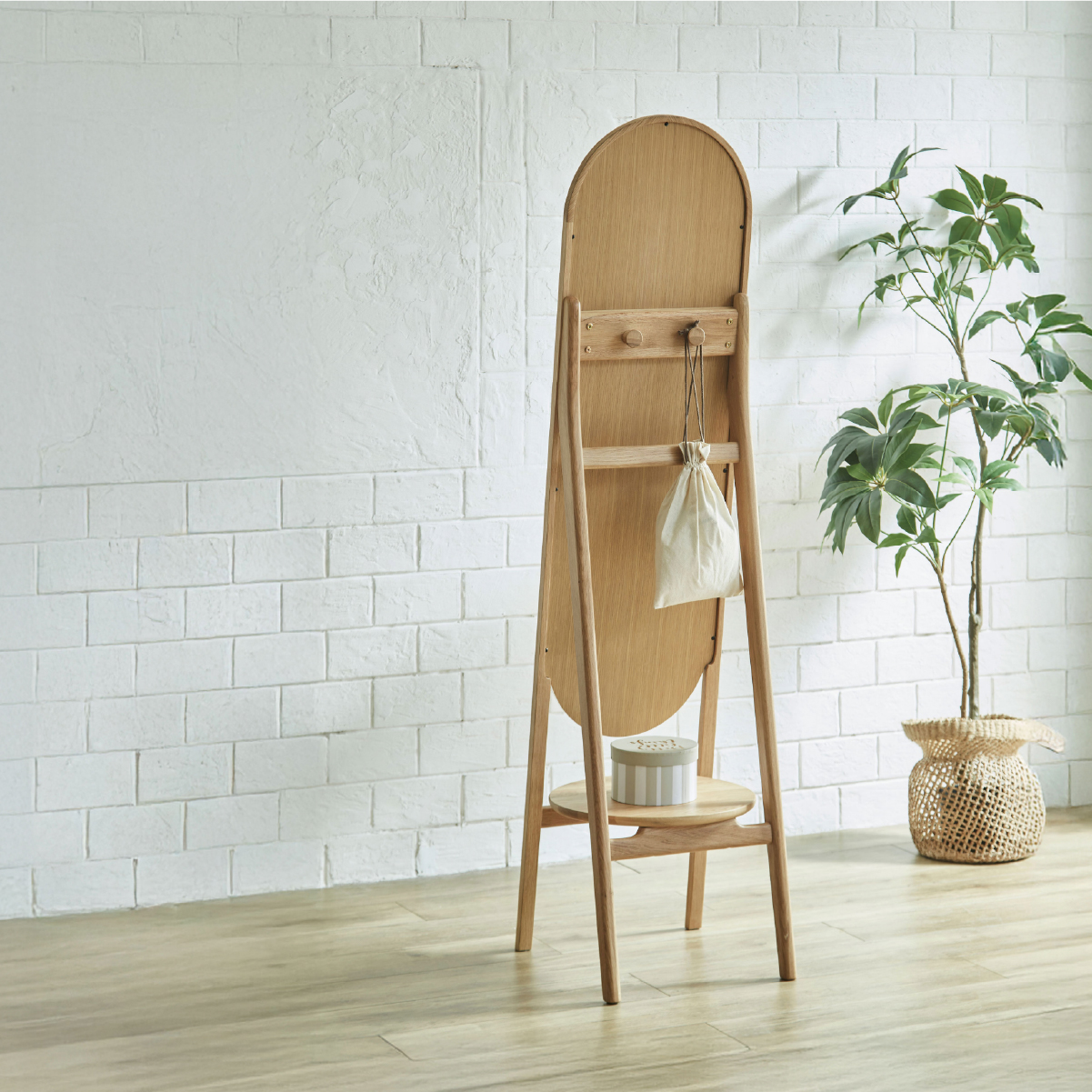 トロナ スタンドミラー ｜ 関家具公式通販サイト 関家具