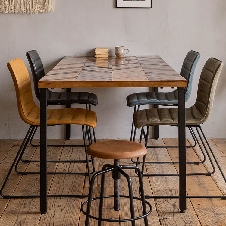 マテリア ダイニングテーブル