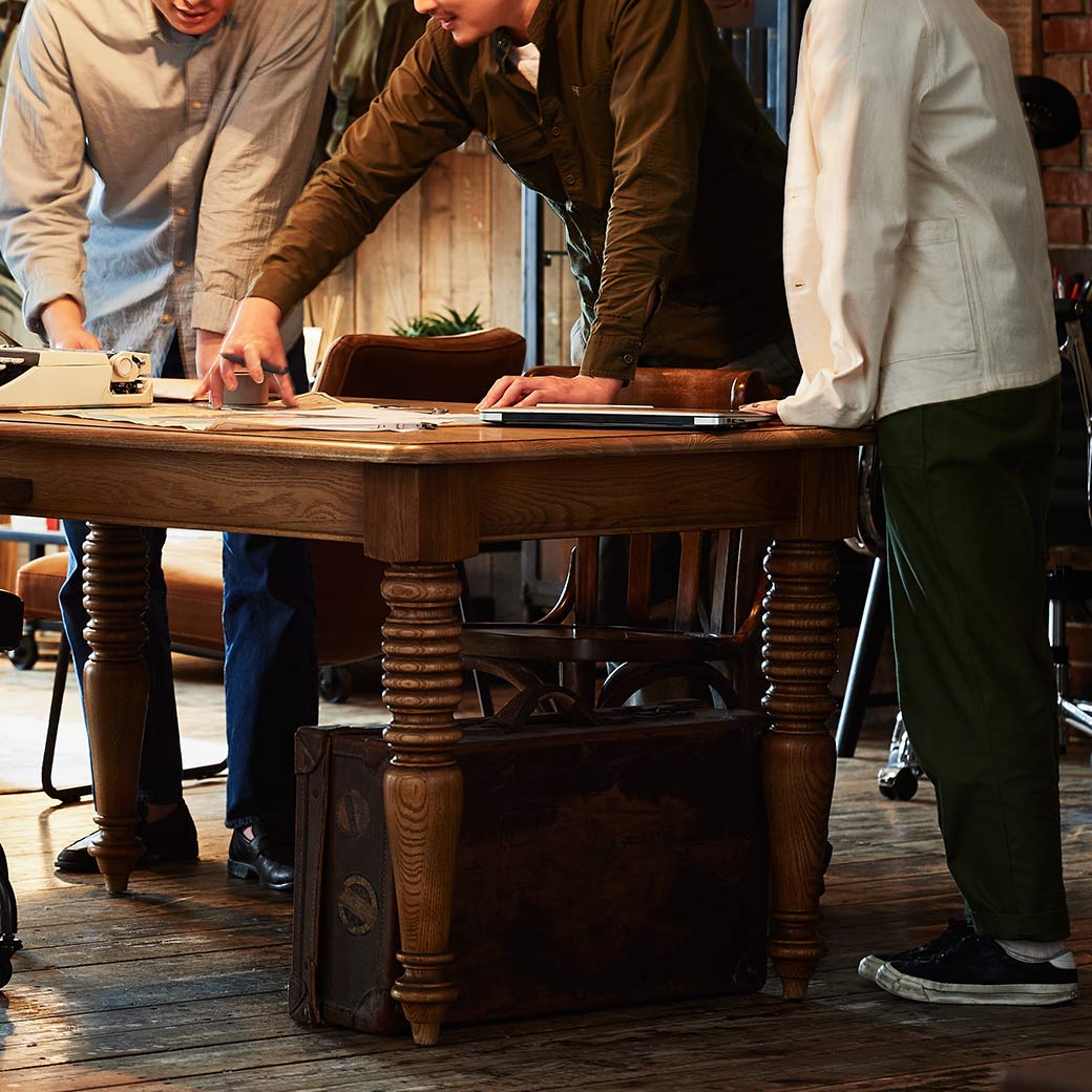 メルツ ダイニングテーブル