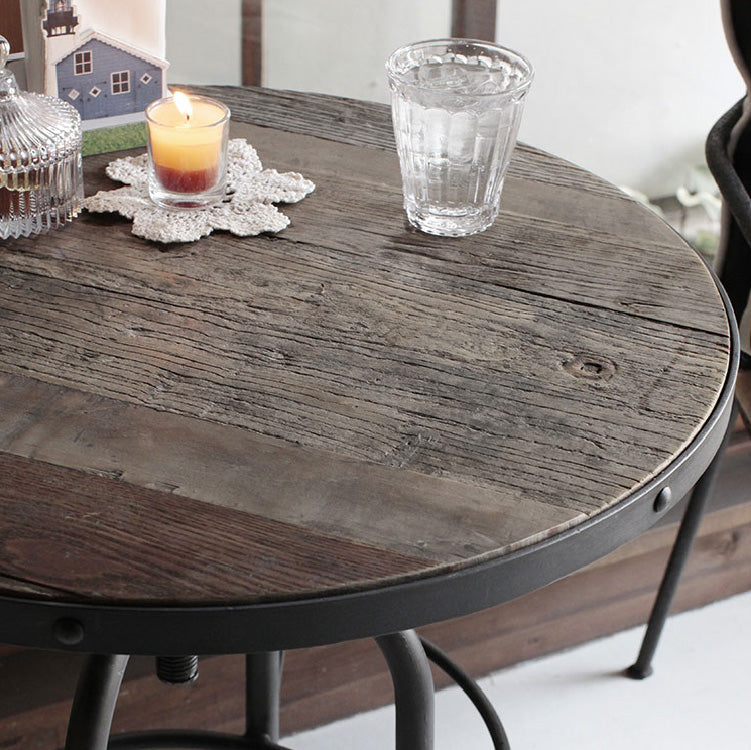 バッカス ラウンドテーブル