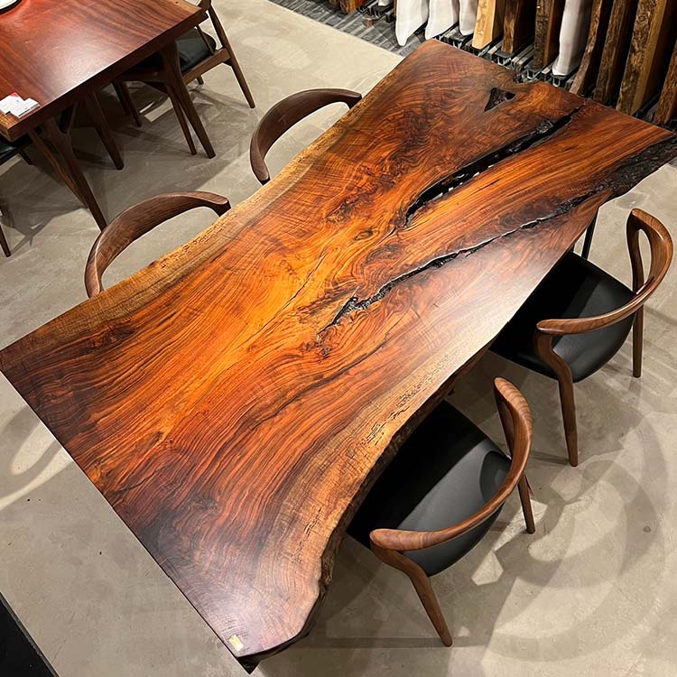 【SOLD OUT】一枚板　クラロウォールナット　P7-7　(W190cm)（杢）ダイニングテーブル