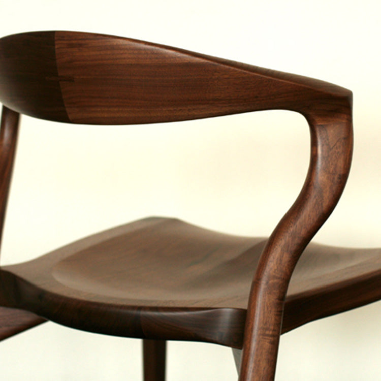 カムイ　ダイニングチェア