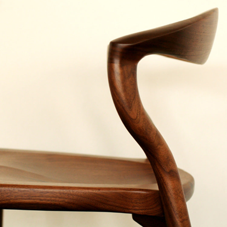 カムイ　ダイニングチェア