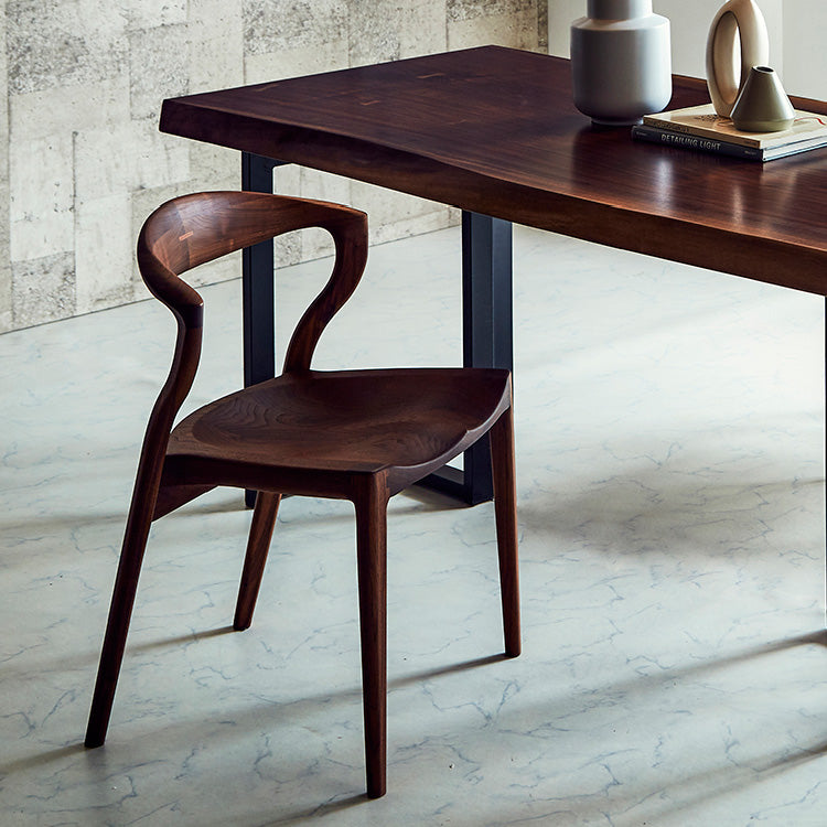 カムイ　ダイニングチェア