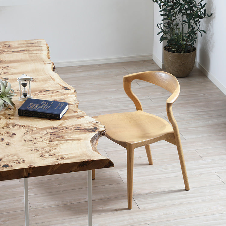 カムイ　ダイニングチェア