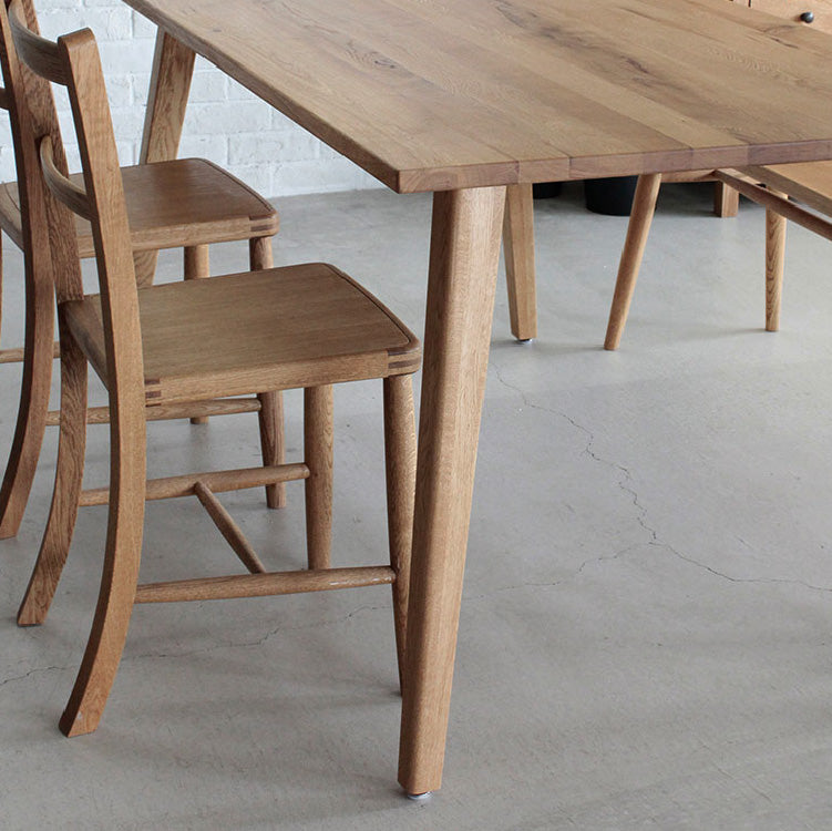 [カーブ]ミース ダイニングテーブル