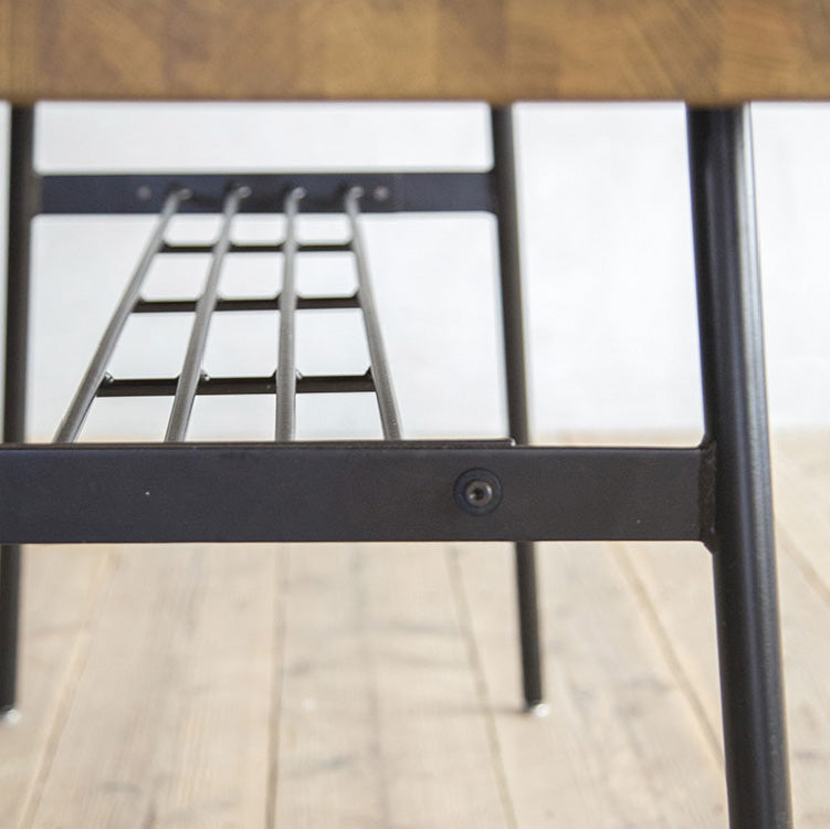 クッパ ダイニングテーブル