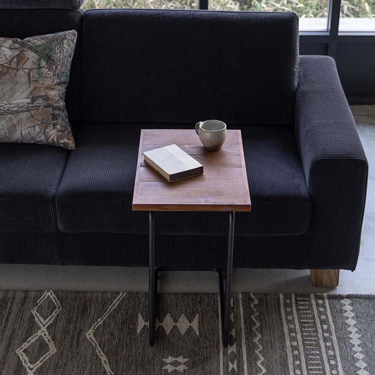 チャイ サイドテーブル