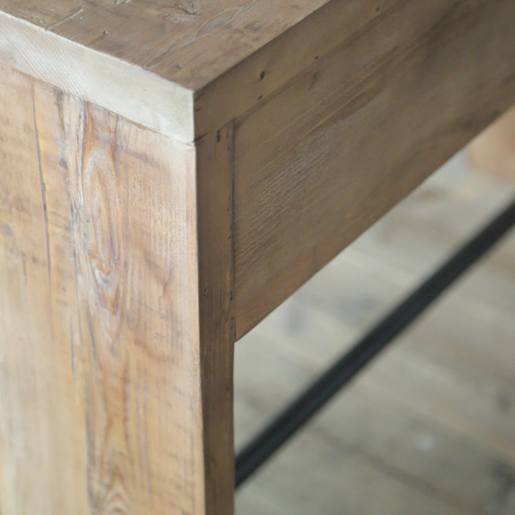 ヴォッカカウンターテーブル