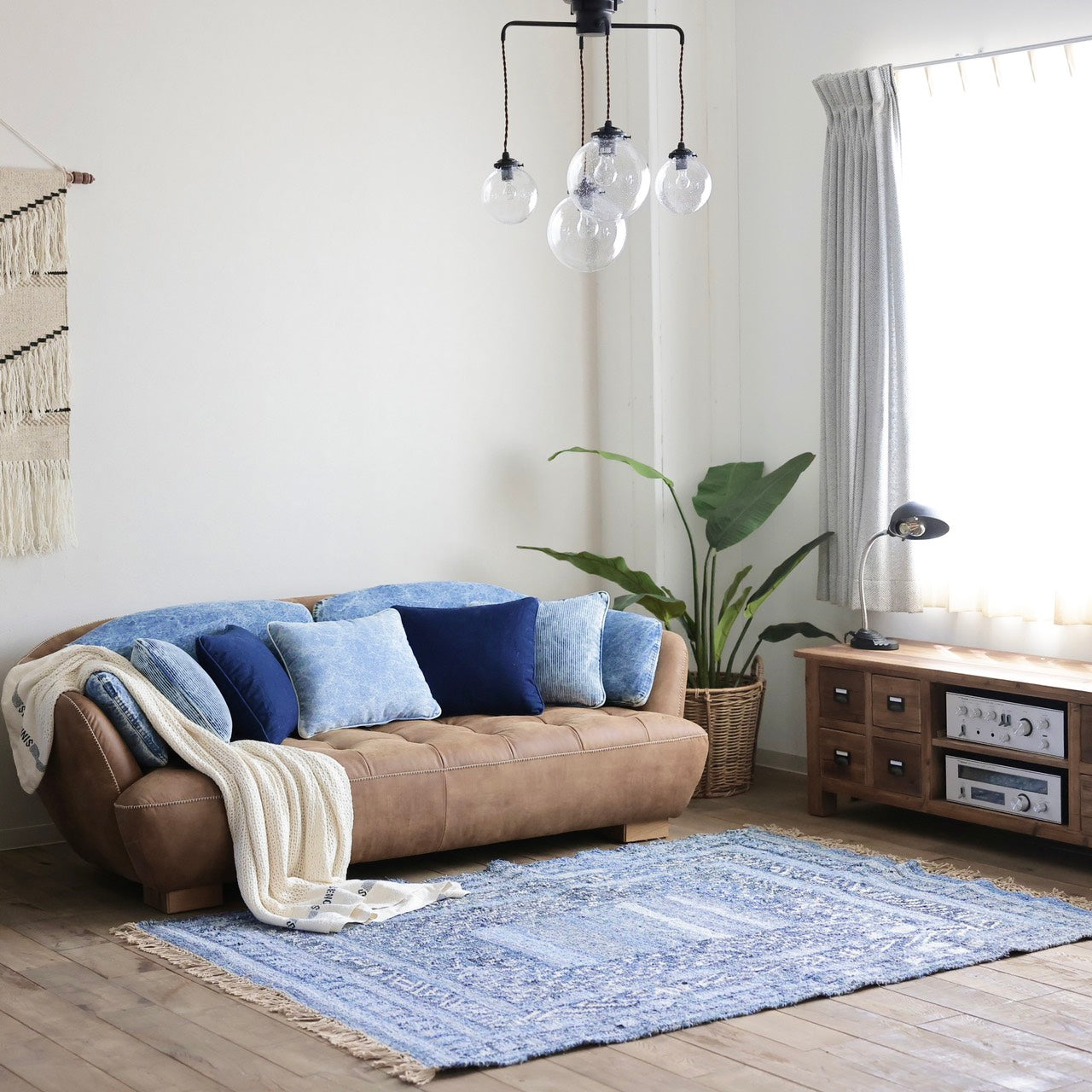 オレリア ランプ