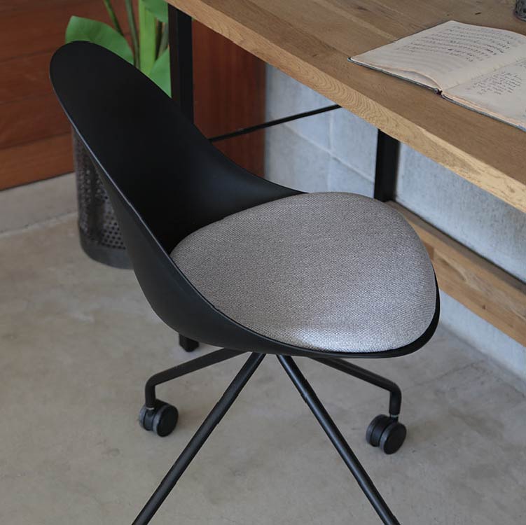 エッグ デスクチェア