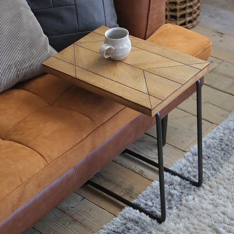 チャイ サイドテーブル