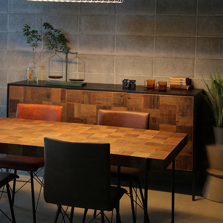 ダース ダイニングテーブル