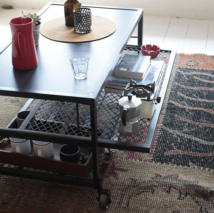 カーゴ リビングテーブル