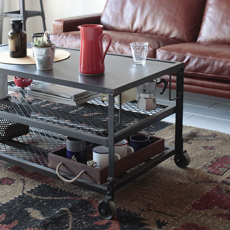 カーゴ リビングテーブル