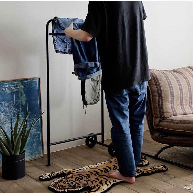 ルート ハンガーラック