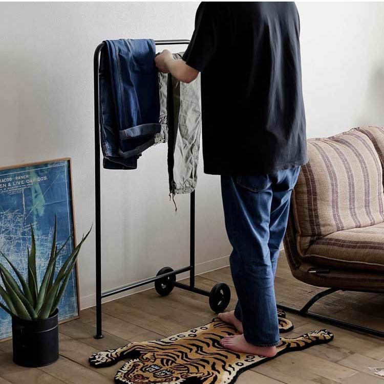 ルート ハンガーラック