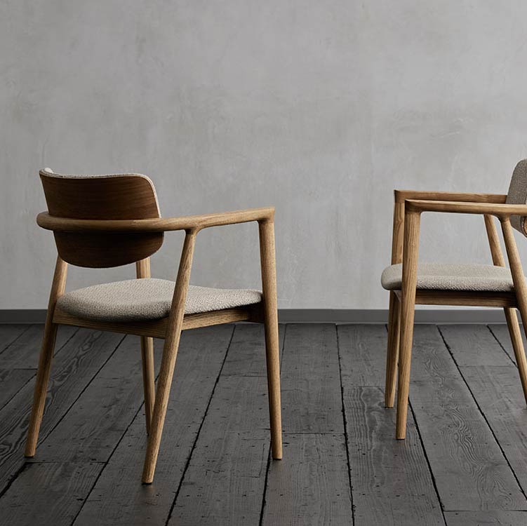 マルタ ダイニングチェア 肘付