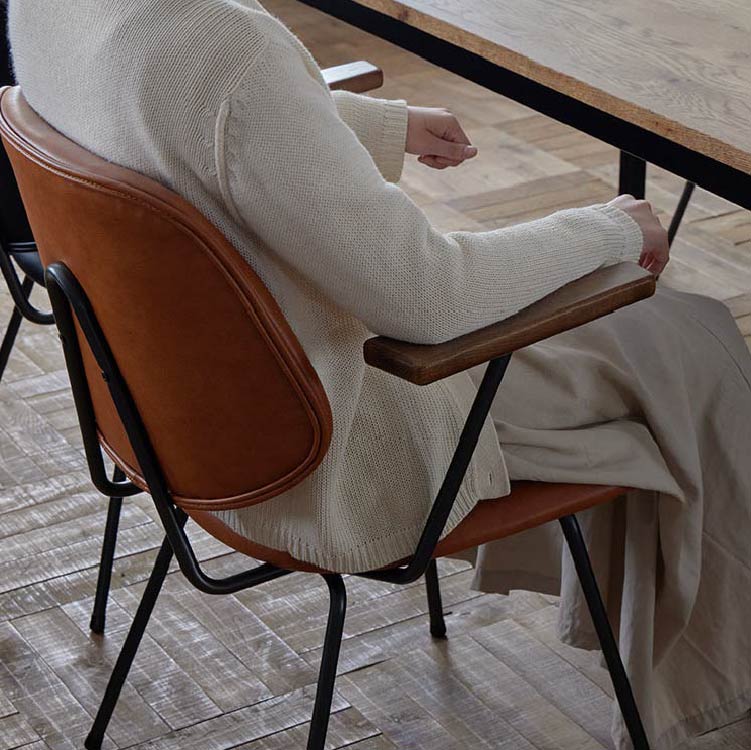 アボック ダイニングチェア 肘付