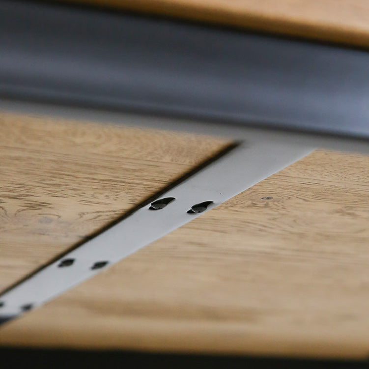 タンク ダイニングテーブル