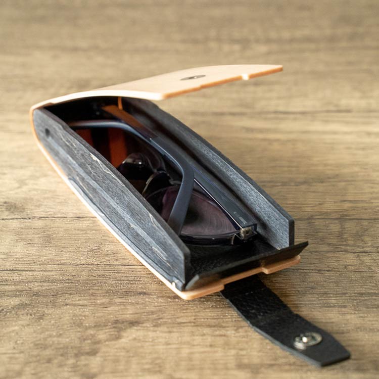 曲木のメガネケース　マルチ型