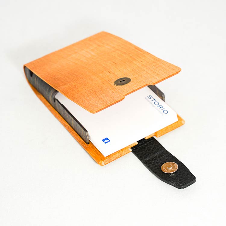 曲木の名刺入れ　タテ型コンパクト