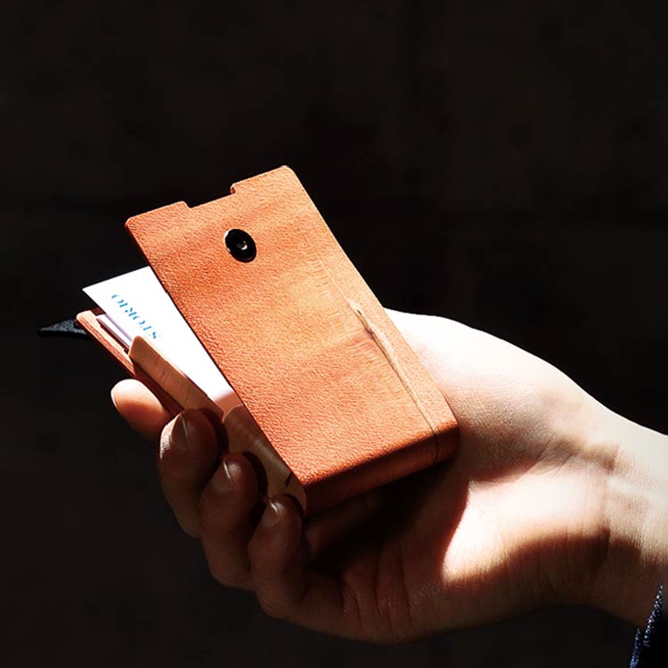 曲木の名刺入れ　タテ型コンパクト