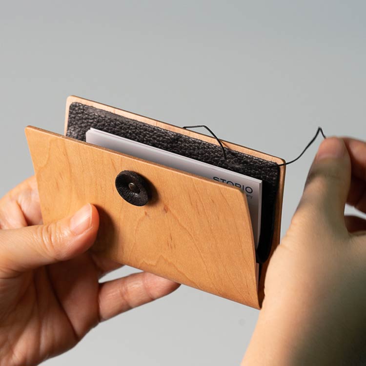 曲木の名刺入れ　ヨコ型