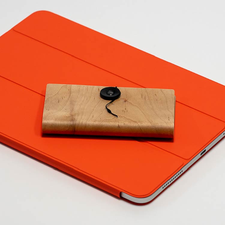 曲木の名刺入れ　ヨコ型