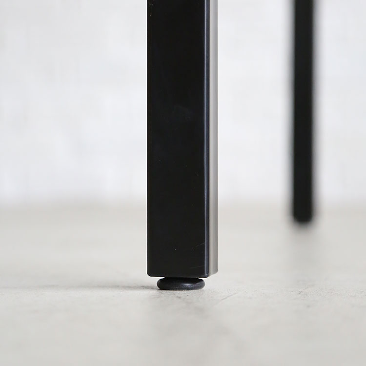 タンク ダイニングテーブル