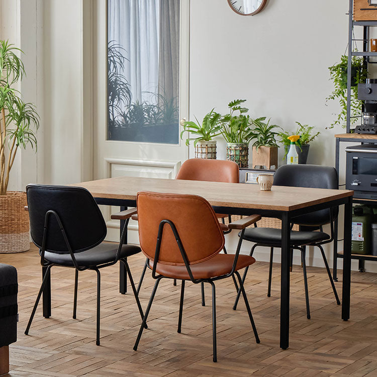 タンク ダイニングテーブル