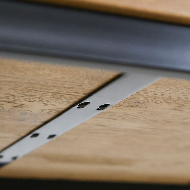 タンク ダイニングテーブル