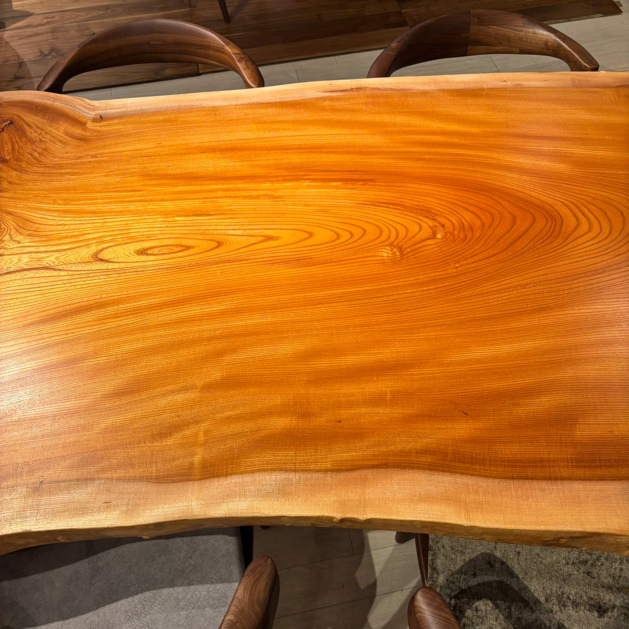 一枚板　ケヤキ / 欅(杢)　K-HN-2206-369　(W180cm)