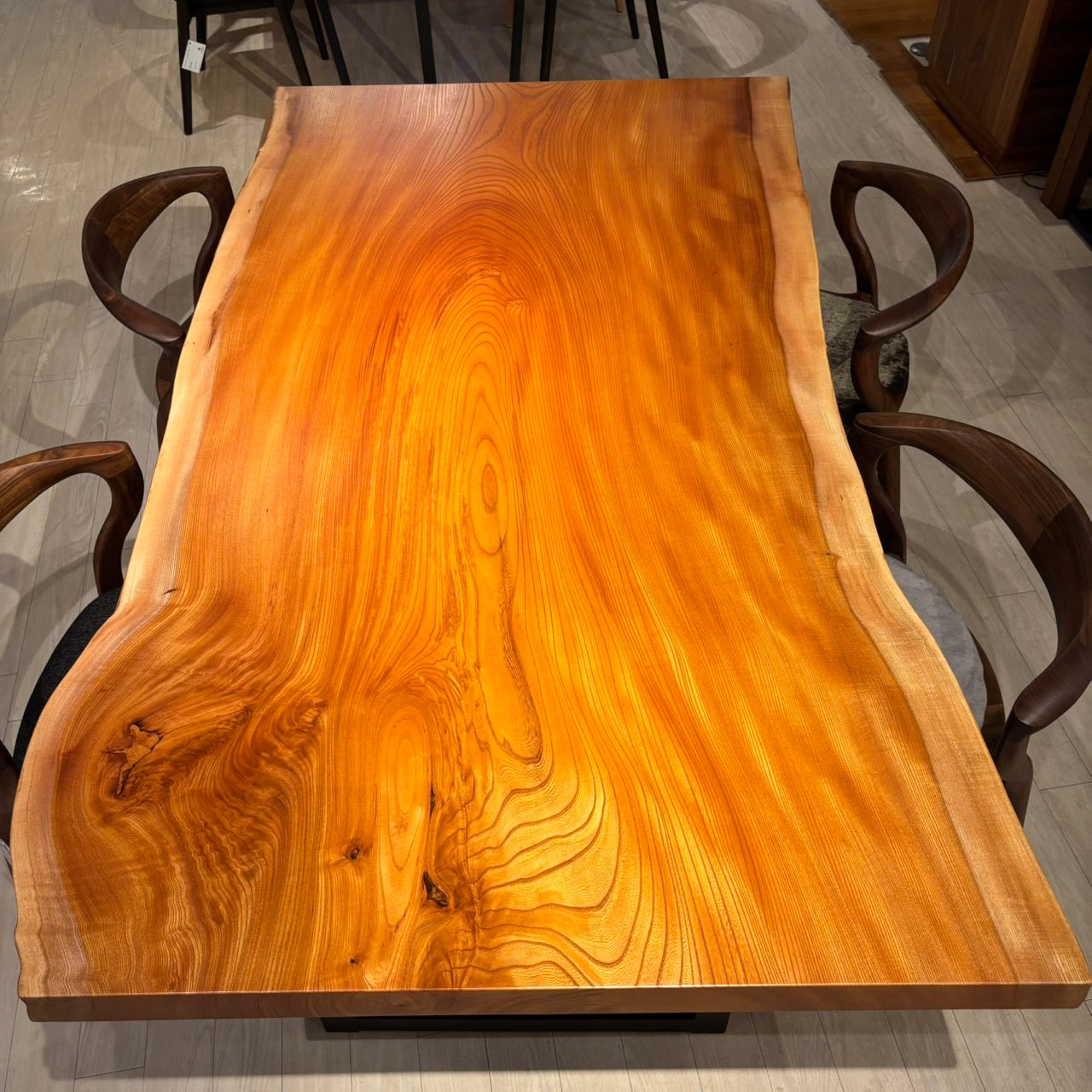 一枚板　ケヤキ / 欅(杢)　K-HN-2206-369　(W180cm)