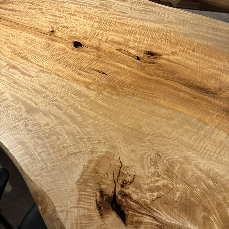 一枚板　トチ / 栃(杢)　K-HN-2206-963　(W180cm)