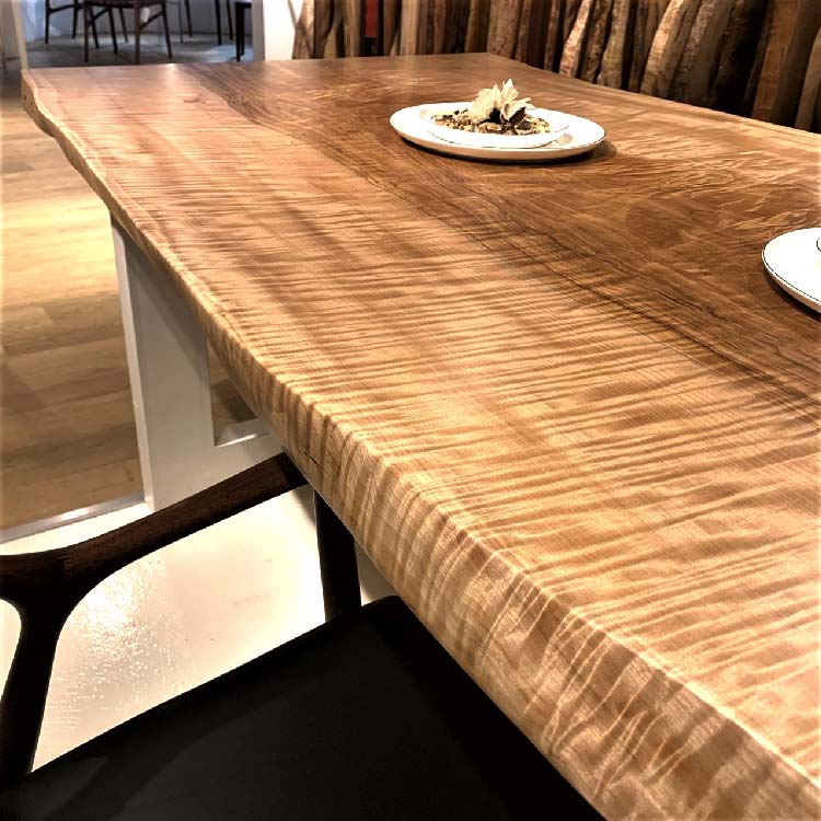 【SOLD OUT】一枚板　トチ(杢)　K-HN-2109-2030　(W200cm)