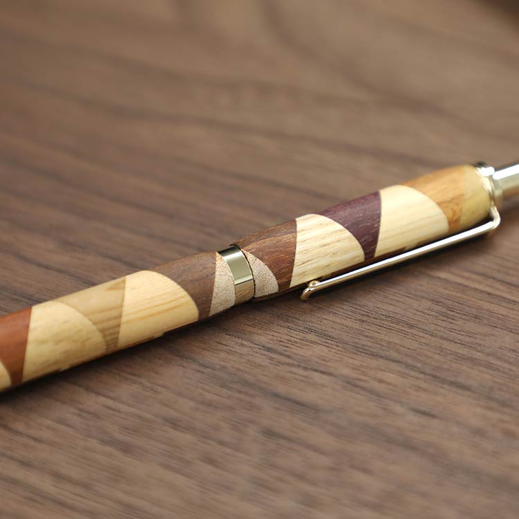 寄木のボールペン・三角チェック