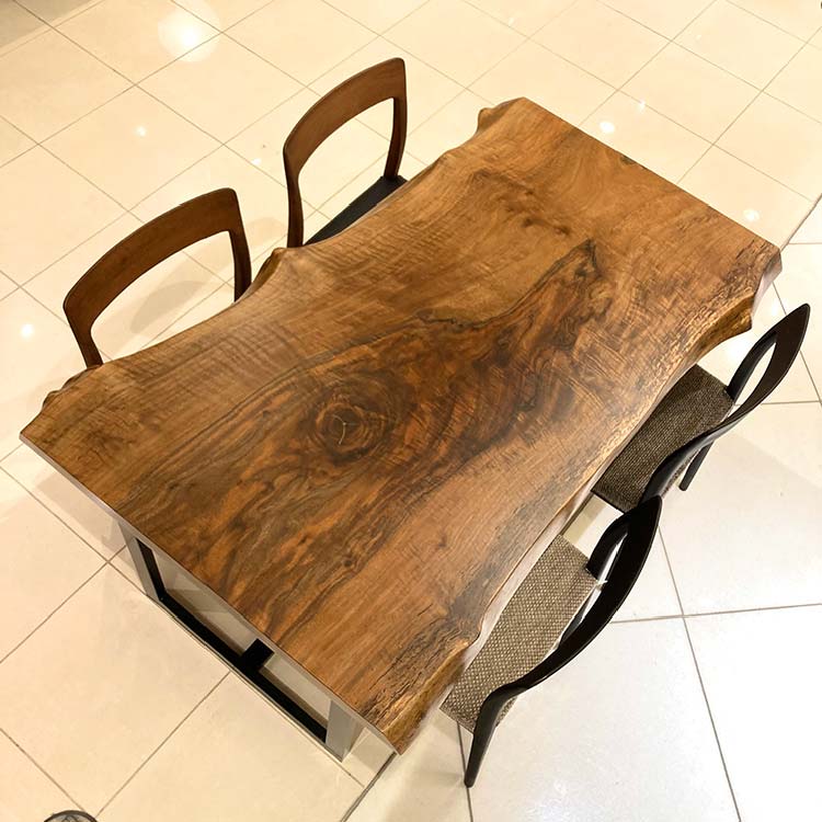 一枚板　バストゥーンウォールナット(杢)　364-1/2-2-2　（W135cm）