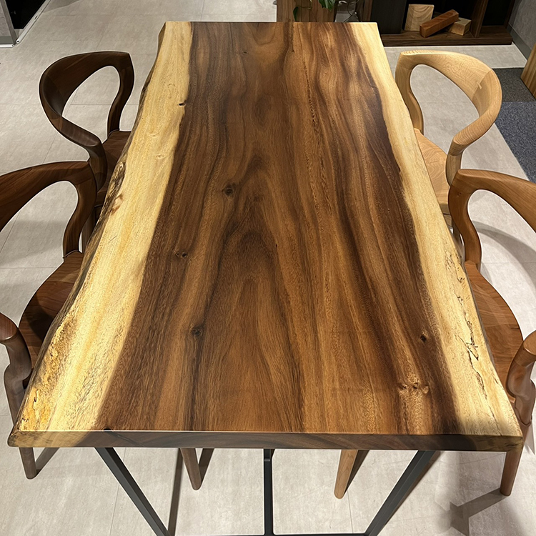 一枚板　モンキーポッド　5042-8　(W150cm)