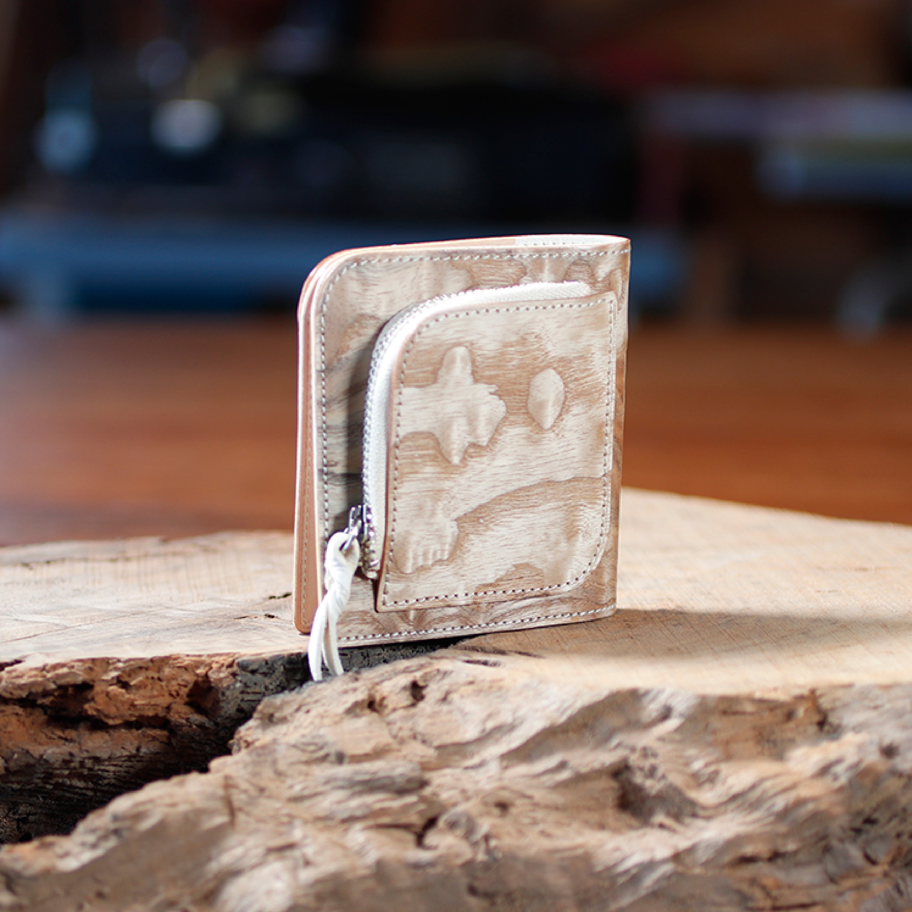 アンブロパース　二つ折り財布